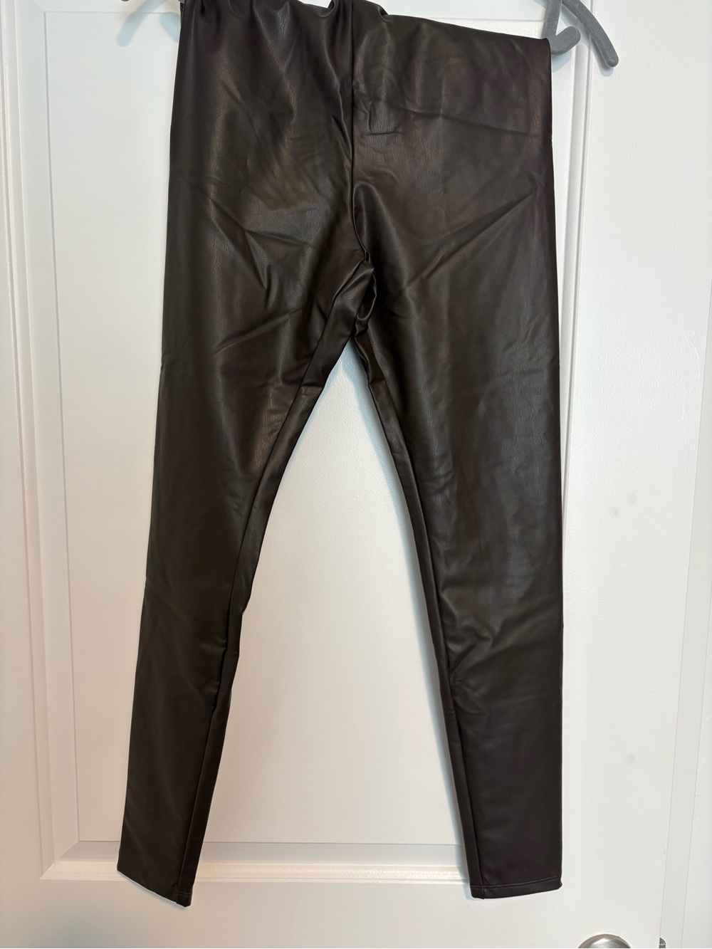 H&M Faux Leather leggings, new without the tags,size small,color brown.